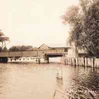          Another view of the same bridge; Source:
