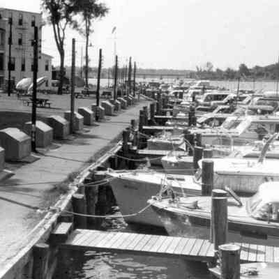 HM ca 1958 Hotel Butler dock.jpg 572KB