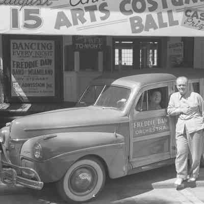 pa138_Pavilion_cars_and_ads.jpg 432KB: Digital file on Jack Sheridan Drive 2021.72.02