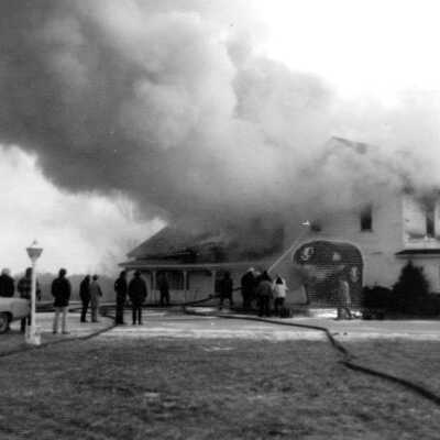 LO10 Tara burning 1975