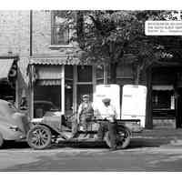          Small Towns Big Picture exhibition inventory picture number 23
   