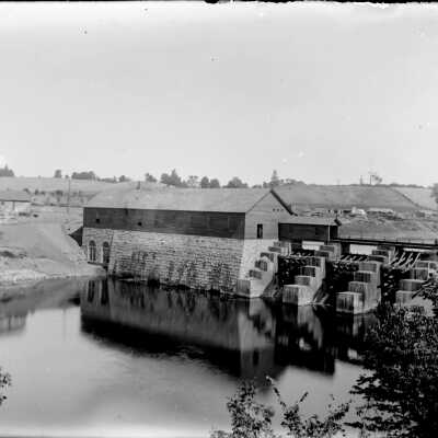 Trowbridge_dam_B.jpg 625KB