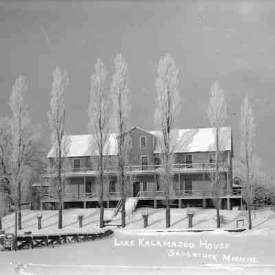 LakeKalamazooHouse HRS-134.jpg 630KB: Digital file from Jack Sheridan Drive 2021.72.02