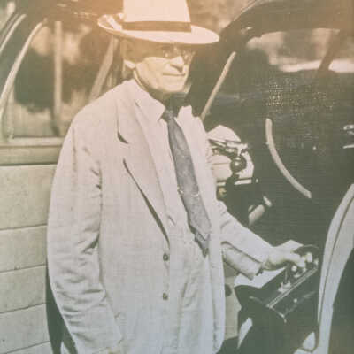 Walker, Dr. Robert J.
