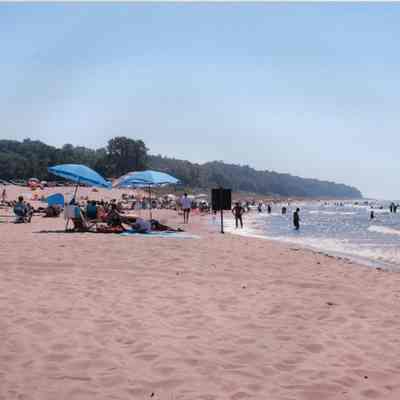Gallas02 oval beach.jpg 3.4MB: possibly from before 2009