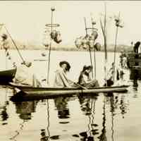          boatLanterns.jpg 445KB
   