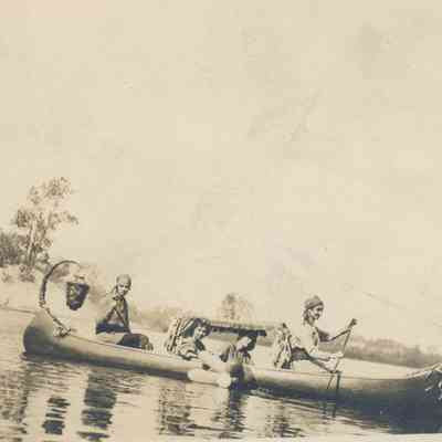 canoeing.jpeg 3.9KB