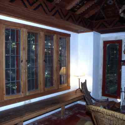 Tcottage.jpg 650KB