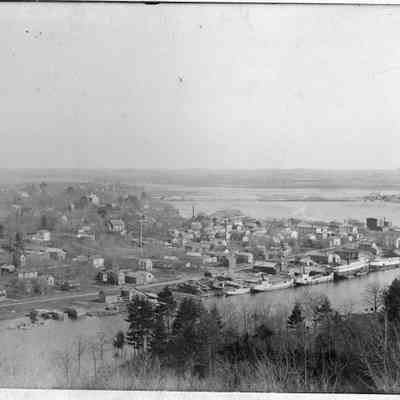 SaugatuckPanorama1895Best39.jpg 39.4MB from Jack Sheridan drive: Liberty Pole in Village Green visible.