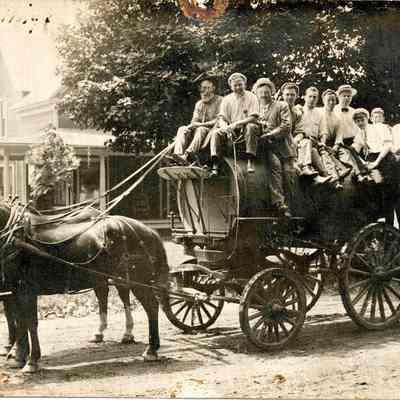 Billings and watering wagon ca 1910.jpg 2MB