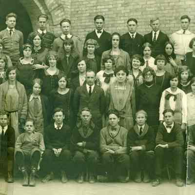 SaugatuckHighSchool1925tu.jpg 2.: James Sheridan, first row, 4th from right.