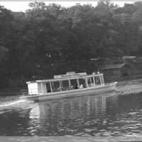          Waugun tour boat picture number 3
   