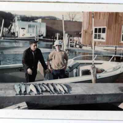 PeelCatch1971.jpg 206KB - transfered from Photo Blog March 2023