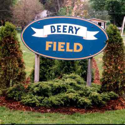 95-36-1_am.jpg: Beery Field sign
