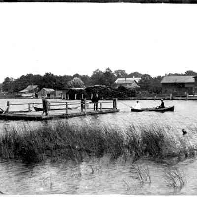Ferry_ca_1885_left.jpg 530KB