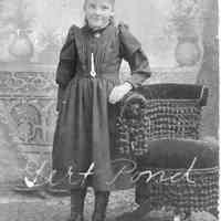          89-1-187_Gertrude_Pond_youth.jpg 383KN; Gertrude Pond
   