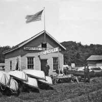          Saugatuck Boat Livery/Adams & Heath Boat Livery picture number 4
   