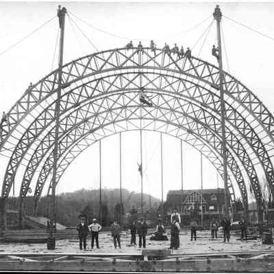 PavilionGirders1909.jpg 1MB April 1909