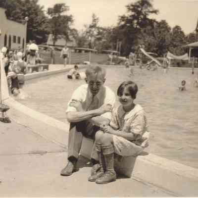 EDG-0018-JeanetteEdgcomb-BigPool-merged.jpg 1.5MB