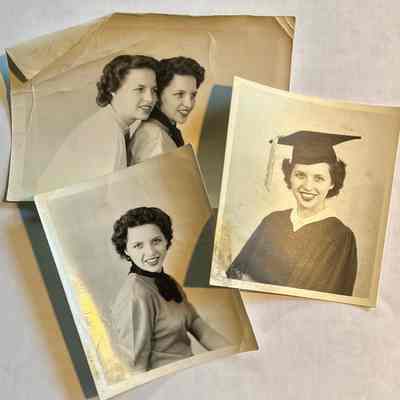 Twins Marilyn (Marilin) and Marianne (Mariane) (Marian) Kanera