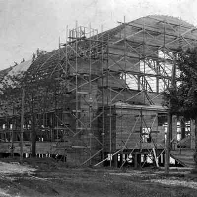 Pavilion under construction..jpg 567KB April 1909