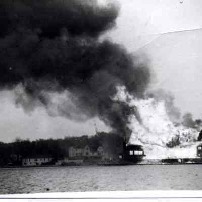 89-1-19g_ntitled-1.jpg 1.3MB: Pavilion Fire