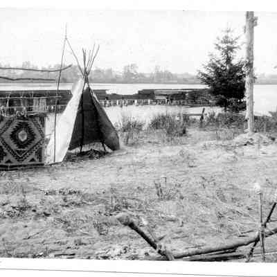 teepee.jpg 221KB