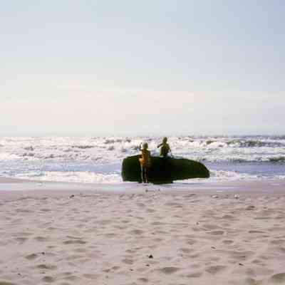 Filename: Stube10 Jane & Anne on the Rock @ Douglas Beach 8_66.jpg 1.4MB