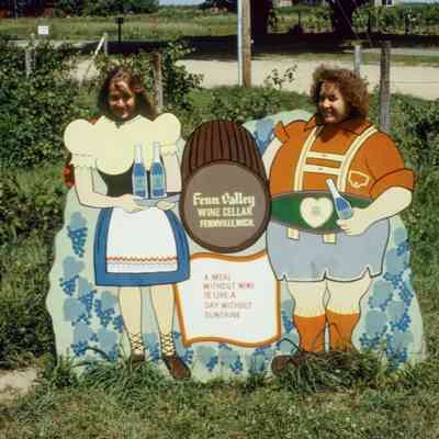 Fenn Valley 1978: Filename: Stube42 Carol & Jane Stube@ Fenn Valley 7_78.jpg 1.6MB