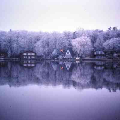 Houses in the 300s on Park Street as seen from the river including A-frame, 1980: Filename: Stube43 Saugatuck 1_80.jpg 8.4MB