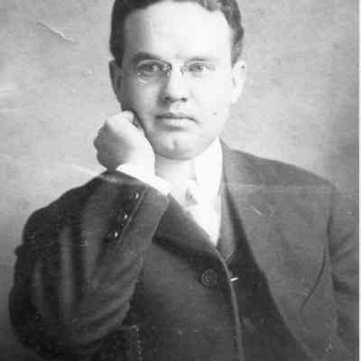 89-1-189B_George_Pride.jpg 191KB