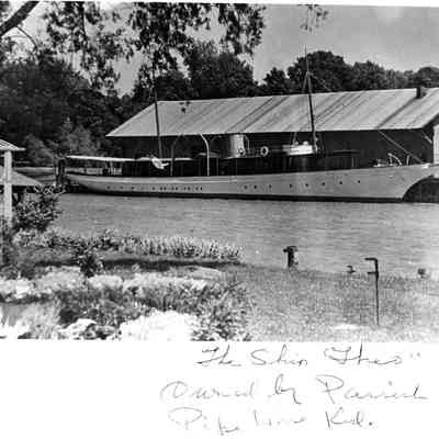 Ship_Theo_ca_1920.jpg 732KB: The ship Theo owned by Parrish