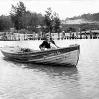          HM114 Boy, boat & dogs 1909.jpg 1.2MB
   