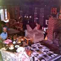          Mary K Cottage interior.jpg 545KB
   
