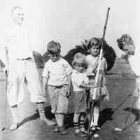          V.H.B. Sr., V.H.B. Jr., Irene, Irene Jr., Paul, Jack & Bob outside 1927.jpg; Holland Golf Course
   