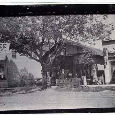 96-105-7_Singapore_Bank_old_shops_south_-_East_side_of_Butler_St.jpg 2.4MB: 96-105-7 Busy Bee and Singapore Bank building, east side of Butler St.