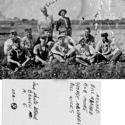 89-1-16 -- ca 1910 Douglas baseball.jpg 359KB: Baseball team Bill Menard, Bob Moore, George Menard b 1880, Bill Wicks, two shirts lettered Bowden and M.E.