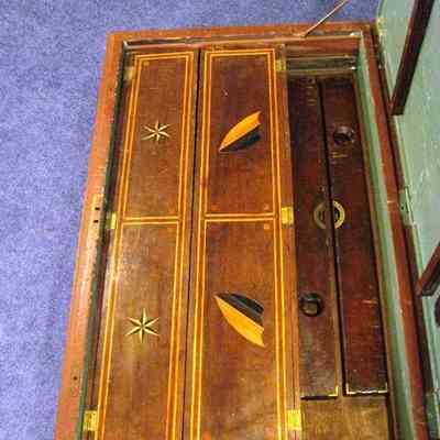 ER-JamesAvery-Saugatuck-tool-chest-4.jpg 336KB