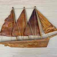 Ship with veneer sails