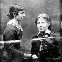          bf003.jpg 354KN; Two young women posed for studio portrait
   