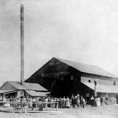 95-27-1_Douglas_Basket_Factory.jpg 254MB copied from SDHC photo blog June 2023