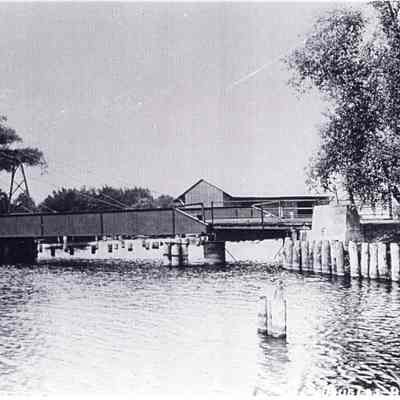 96-105-28_SD_Swing_Bridge.jpg 1.8MB