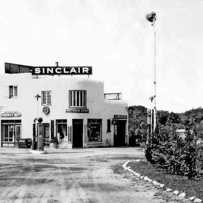 Sinclair Gas Station