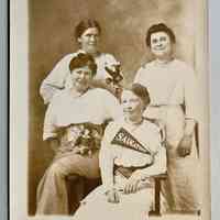 Hattie (Smalley) Veits and friends