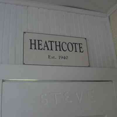BB-OlderHeathcoteSign-2.JPG 731KB