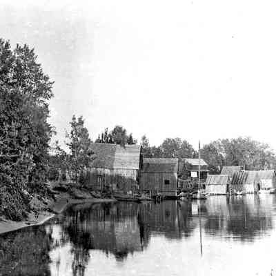 Fishtown_from_west_tu.jpg 1.4MB