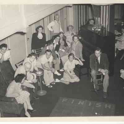 EDG-OnSSNorthAmerican.JPG 296KB
