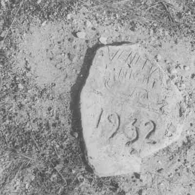 1932 burial capstone.jpeg 782KB