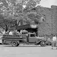          ParadeFiretruckca1954.jpg 256KB
   