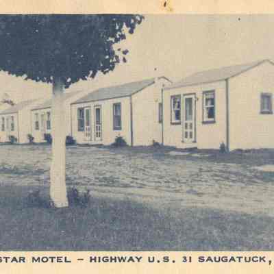 12.1PostcardeOfBluestarMotel.jpg 1.1MB: Digital file from Jack Sheridan Drive 2021.72.02